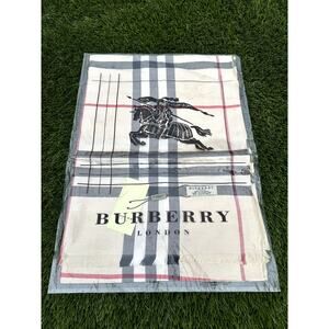 NWT Vintage Burberry London Cashmere Scarf - Unopened Deadstock - 102PQ Beetroot